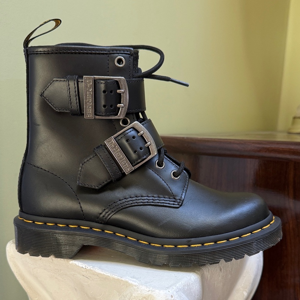DR MARTENS 1460 Double Strap Zip Boot (Women)size 5 H6N5
